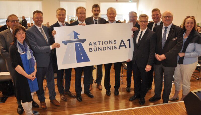 April 2018: Die DEGES ist Gründungsmitglied des „Aktionsbündnis A1“ auf Initiative der Industrie- und Handelskammern Dortmund, Hagen und Wuppertal- Solingen-Remscheid