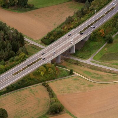 Die Autobahnbrücke aus nördlicher Richtung I Bildnachweis: Hajo Dietz